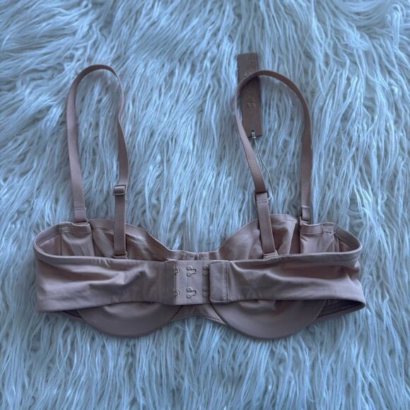 Skims Smoothing Intimates Strapless Bra Clay Size 34A - Picture 5 of 7